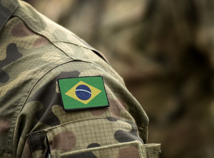 É possível ser Sargento das Forças Armadas apenas com curso técnico?