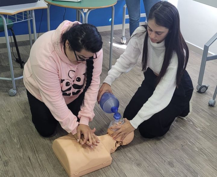 Tudo Começa com um Curso Técnico: conheça a jornada de Patrícia Ferraz na Enfermagem 
