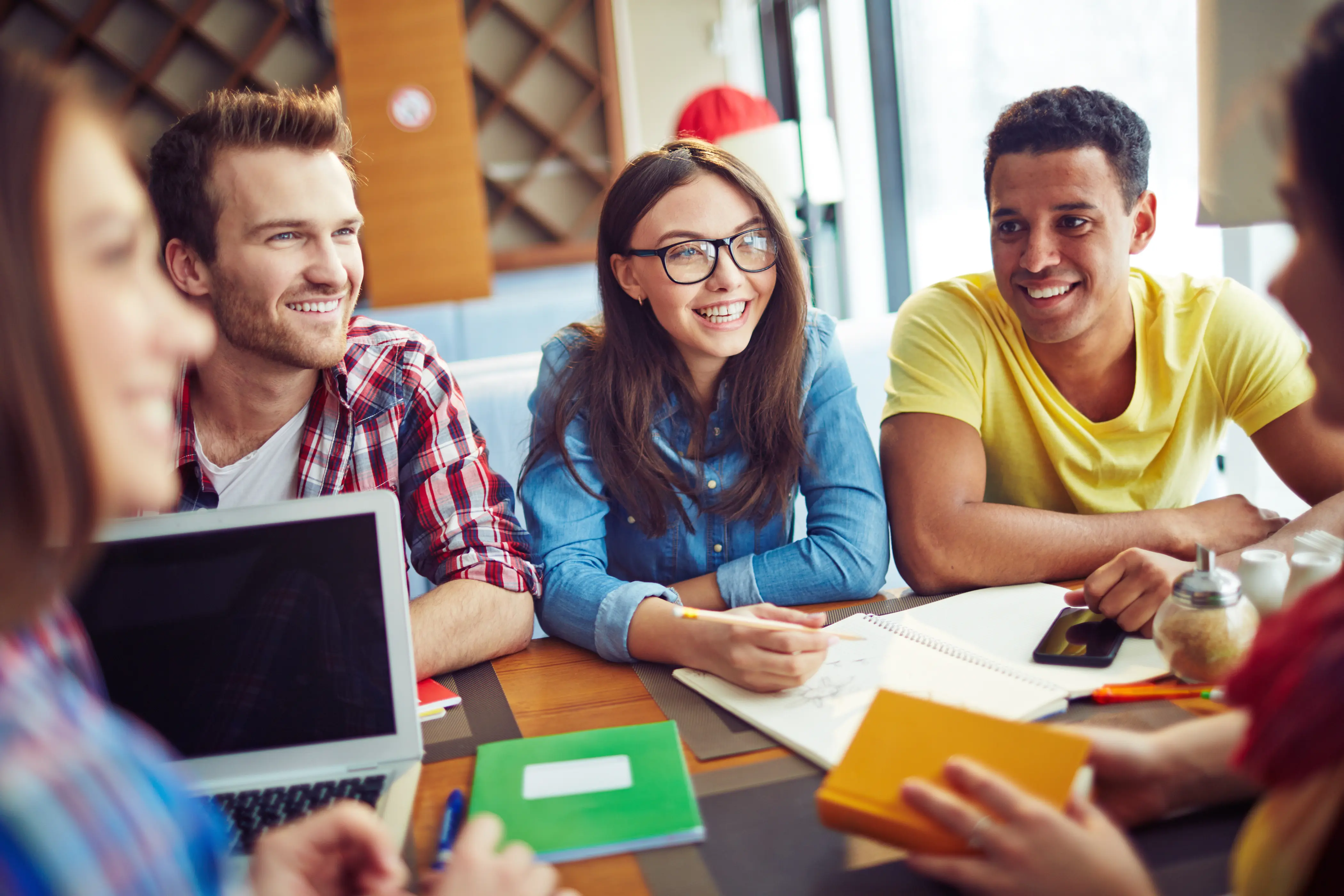 Quais são os cursos técnicos oferecidos pelo SEG?