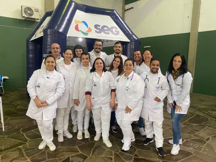 ALUNOS DO CURSO TÉCNICO EM MASSOTERAPIA PARTICIPAM DE FESTIVAL