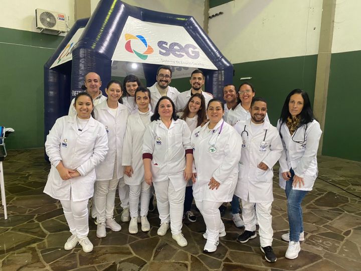 ALUNOS DO CURSO TÉCNICO EM MASSOTERAPIA PARTICIPAM DE FESTIVAL