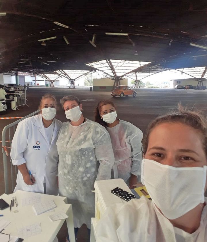 Estudantes do SEG auxiliam na campanha de vacinação contra a COVID-19 em Caxias do Sul/RS