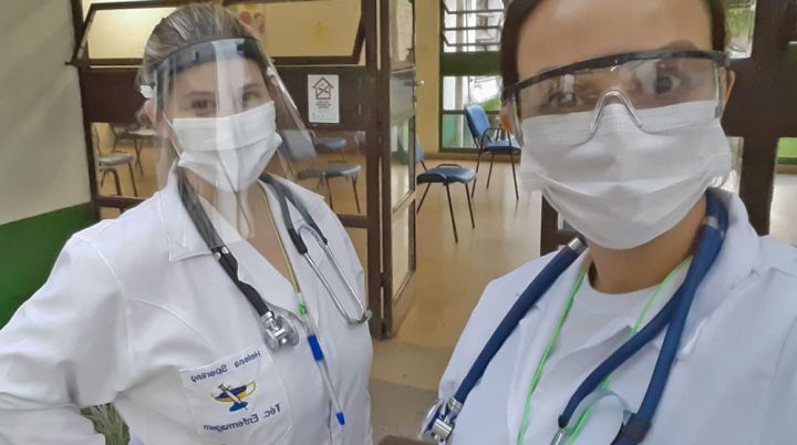 Alunas do curso Técnico em Enfermagem atuam como voluntárias em Santa Maria/RS