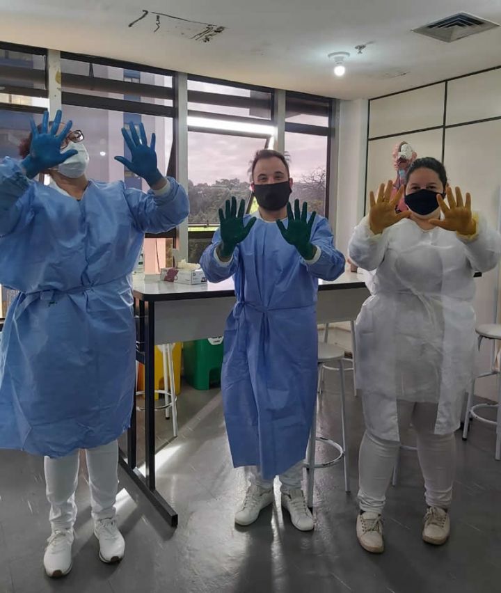 Estudantes do curso Técnico em Enfermagem participam de aula prática em Porto Alegre/RS