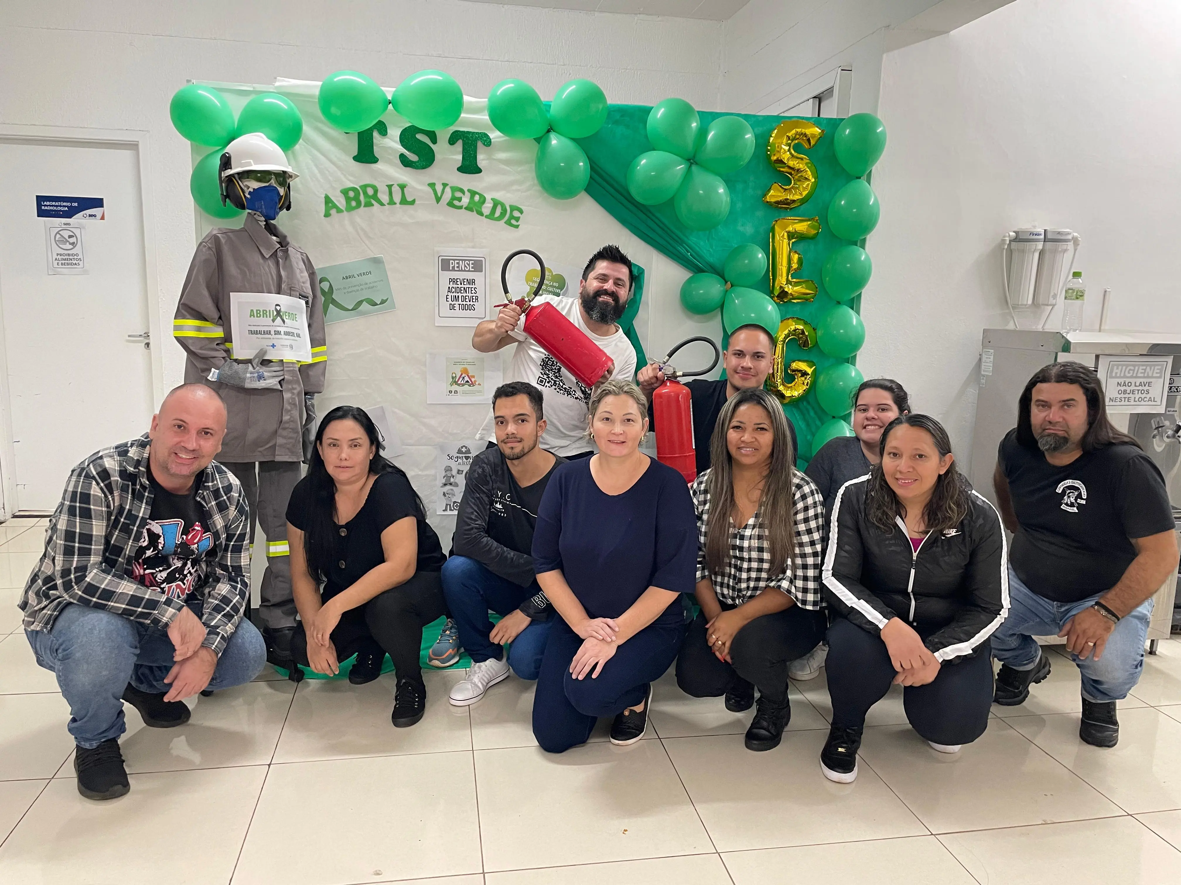 Alunos do curso Técnico de Enfermagem de Ijuí promovem atividade em prol do Abril Verde