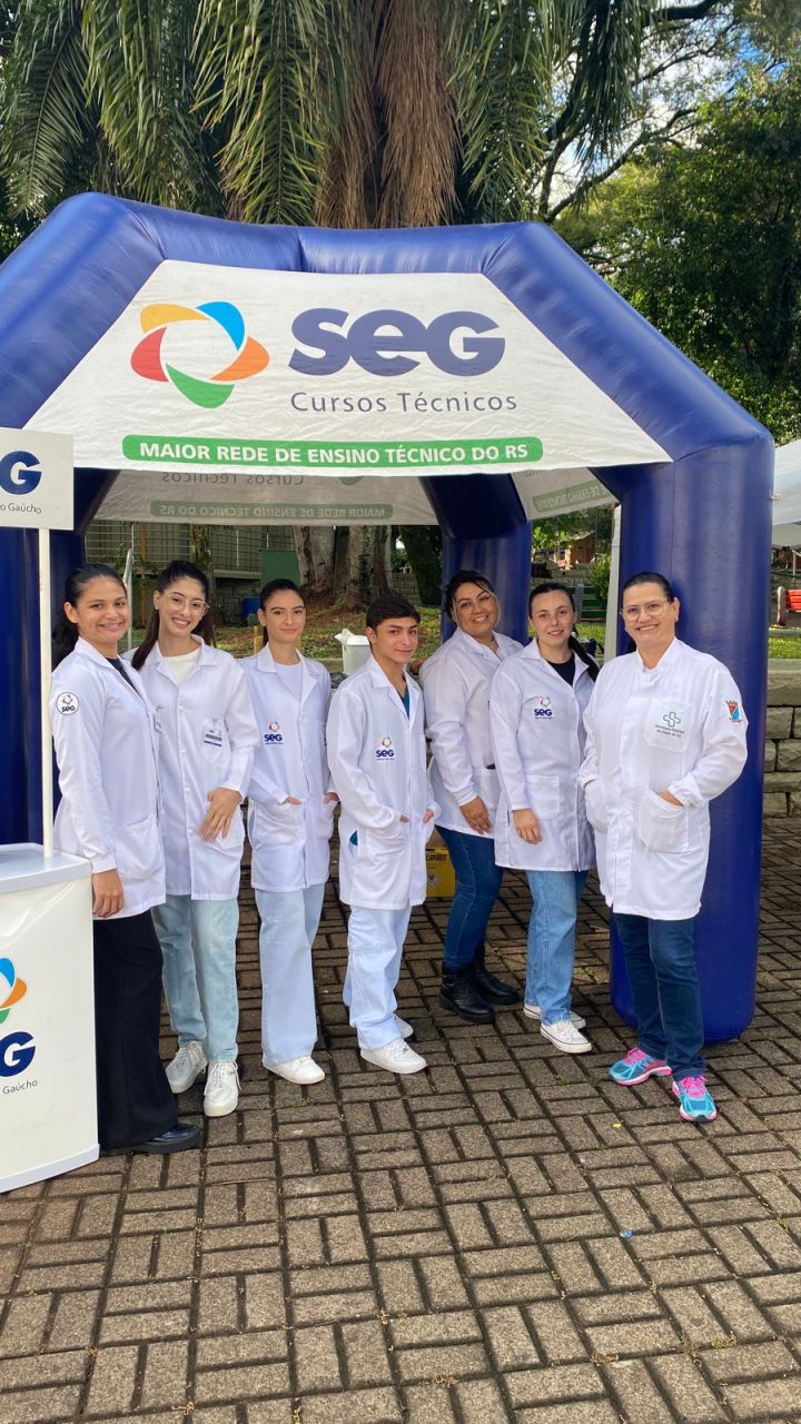 Alunos do Técnico em Enfermagem de Ijuí participam de ação de vacinação contra a gripe