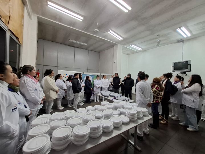 SEG Santa Maria realiza ação solidária em parceria com o Projeto Mensageiro Beija-Flor
