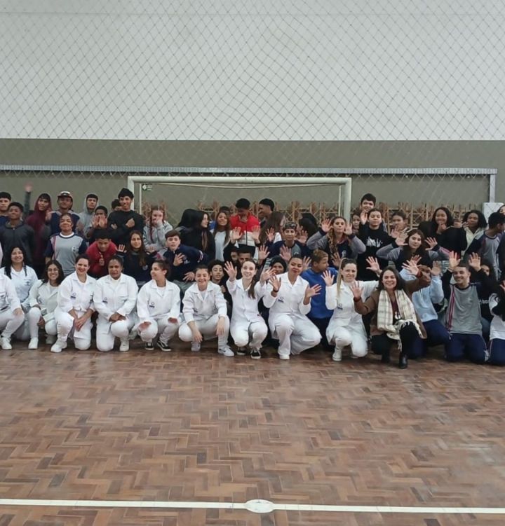 Alunos do Técnico em Enfermagem participam do PROFESP na Base Aérea de Santa Maria