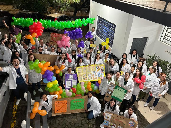 SEG Santa Maria leva alunos de Farmácia e Análises Clínicas para ação de saúde na comunidade