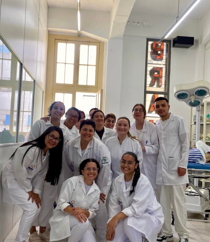 Turma de Enfermagem conclui último componente e inicia estágio