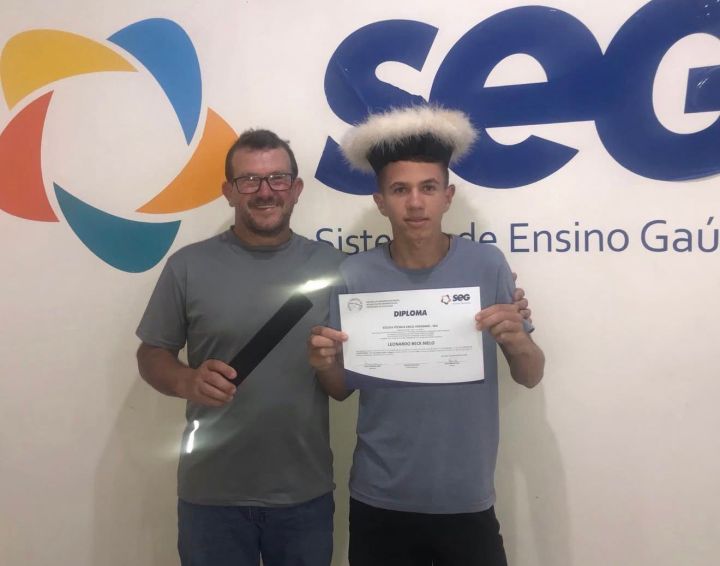 Dupla conquista marca a trajetória de Leonardo no SEG Cruz Alta